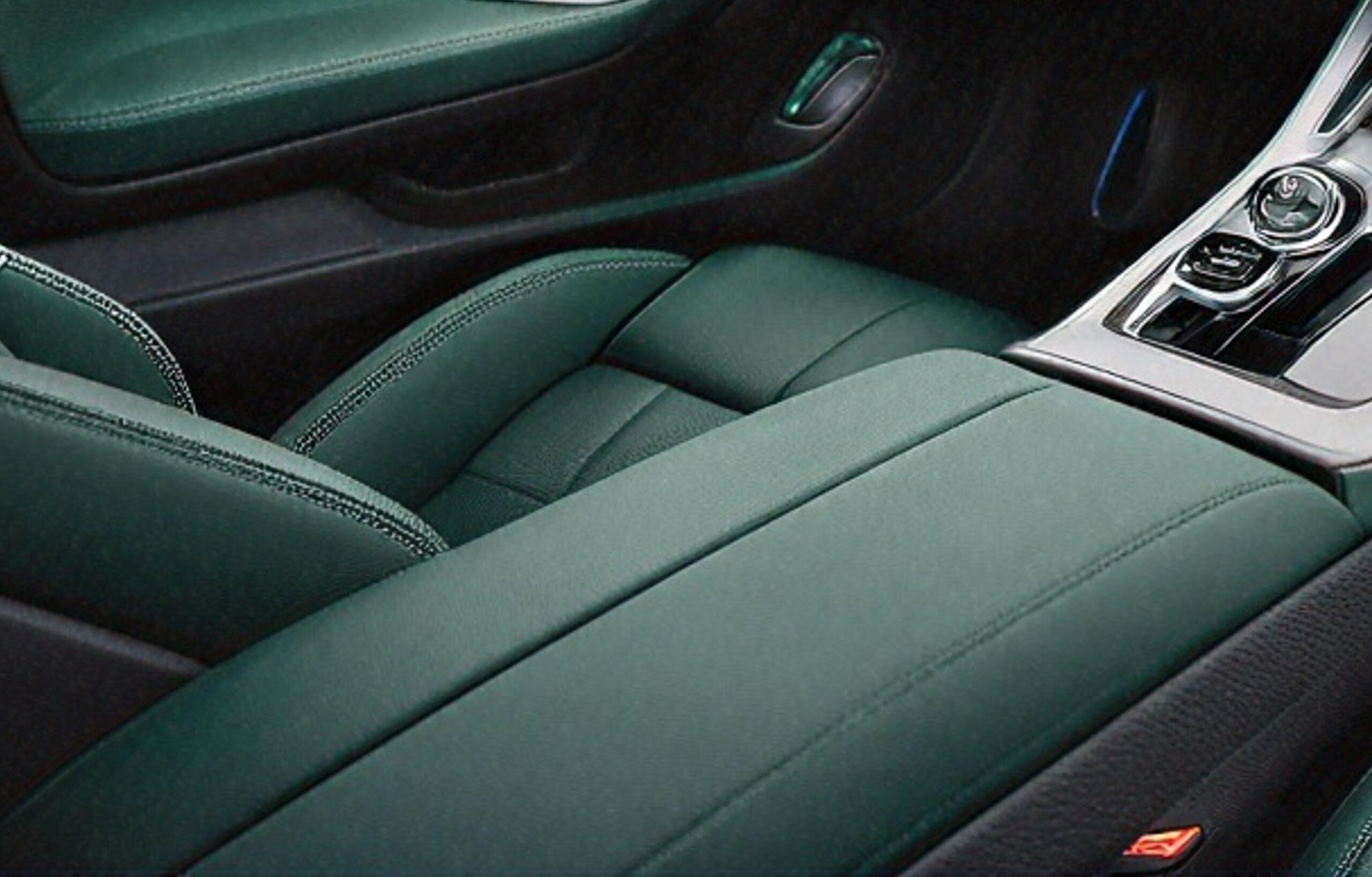 Textured surface finish affecting color appearance